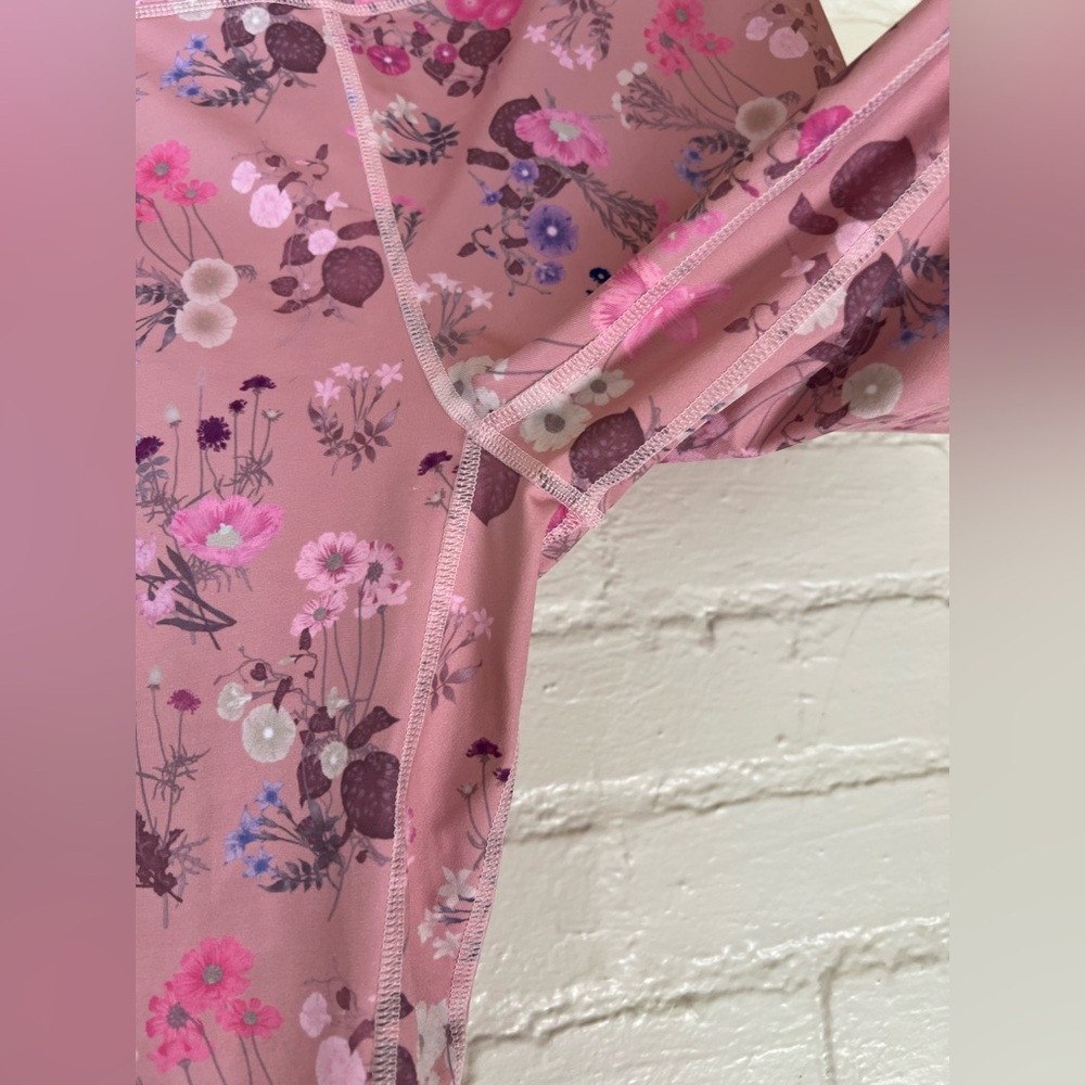 Spell & The Gypsy Collective Wild Bloom Pink 7/8 Legginngs Size Large NWOT - Picture 3 of 7